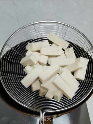 西芹千叶豆腐的做法步骤：6