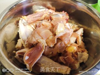 鸡肉香菇腐皮汤的做法步骤：2