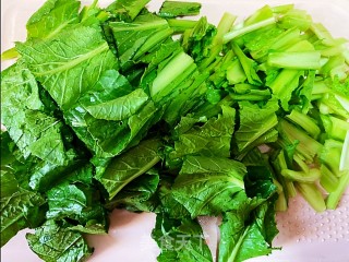 原创【仙草味道私房菜】女儿的味道「虾皮白菜」的做法步骤：1