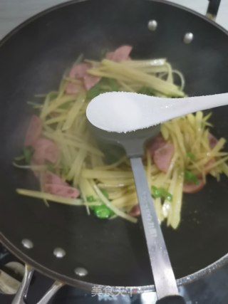 火腿炒土豆丝的做法步骤：6