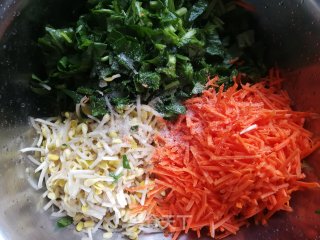 胡萝卜豆芽菠菜丸子的做法步骤：6