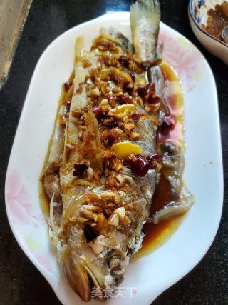姜蒜汁浇蒸鱼的做法步骤：7