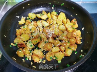 炕小土豆的做法步骤：9