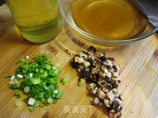 腊肠冬菇炊饭的做法步骤：5