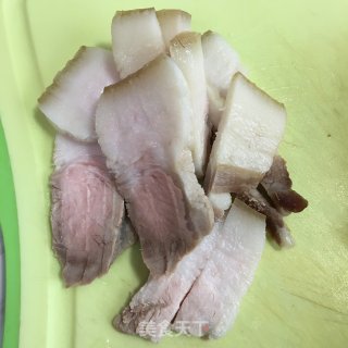 五花肉炒香干时蔬的做法步骤：2