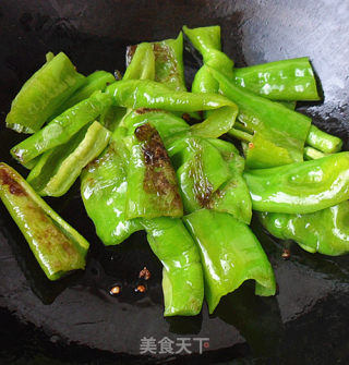 虎皮辣椒的做法步骤：4