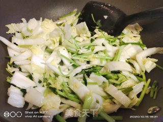 芹菜白菜梗炒牛肉的做法步骤：5