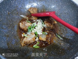 糖醋排骨的做法步骤：7