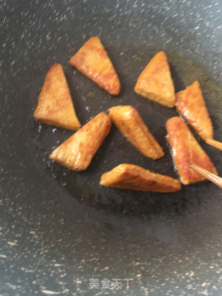 黄瓜炒鱼豆腐的做法步骤：9