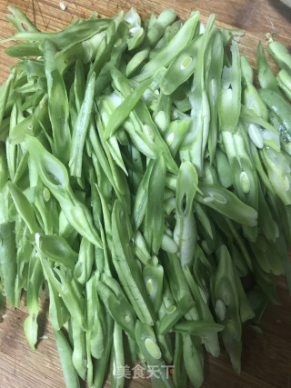 四季豆炒肉的做法步骤：1