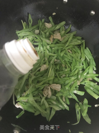 四季豆炒肉的做法步骤：4