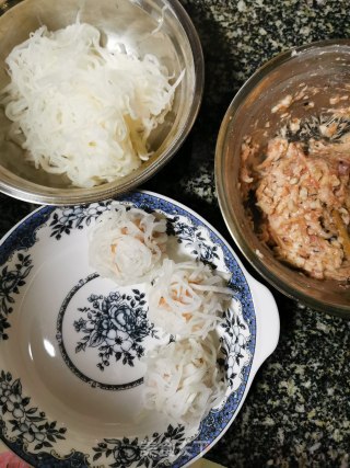 萝卜丝肉丸子的做法步骤：3