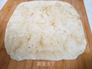 椒盐火烧馍的做法步骤：4