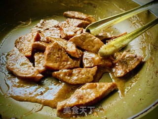 煎牛排的做法步骤：9