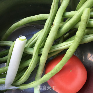 番茄炒豆王的做法步骤：1