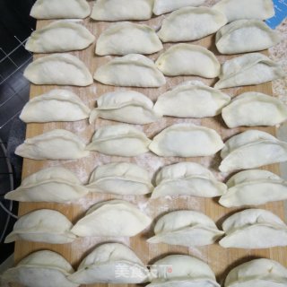 白菜猪肉锅贴的做法步骤：7
