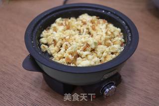 鸡蛋虾皮韭菜合子&肉丸青菜汤早餐的做法步骤：5