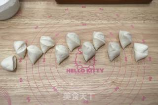 鸡蛋虾皮韭菜合子&肉丸青菜汤早餐的做法步骤：8