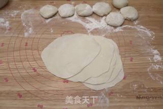 鸡蛋虾皮韭菜合子&肉丸青菜汤早餐的做法步骤：9