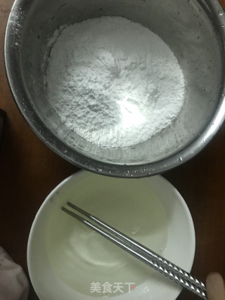 圆滚滚的麻圆的做法步骤：1