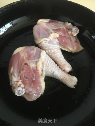 红烧鸡腿的做法步骤：3