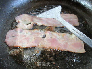 生菜培根手抓饼的做法步骤：3