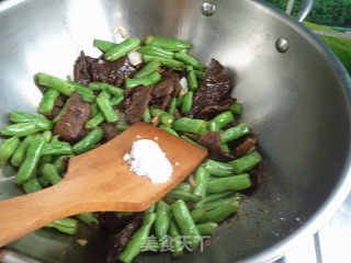 豆角炖榛蘑的做法步骤：8