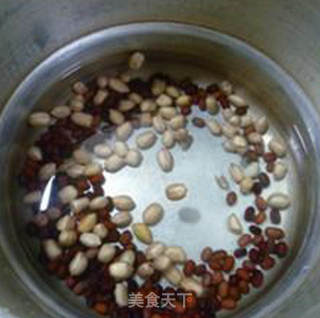 花生仁红豆大米粥的做法步骤：4