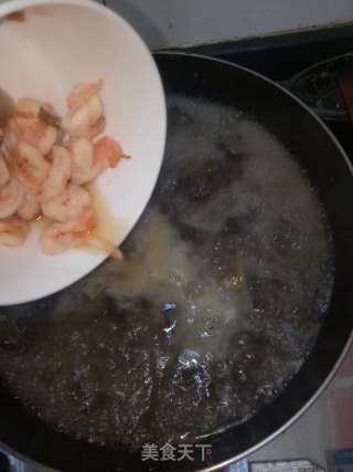 虾仁海带鸡蛋汤的做法步骤：7
