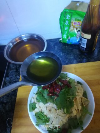 油淋干豆腐的做法步骤：15