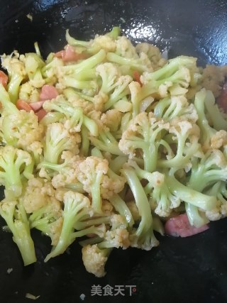 花菜炒香肠的做法步骤：5
