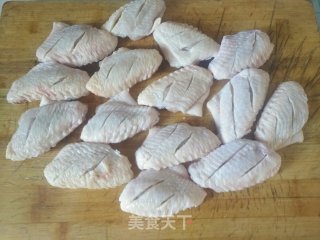 奥尔良烤翅的做法步骤：2