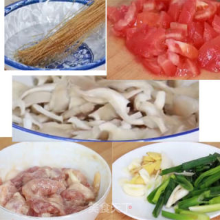 平菇砂锅煲的做法步骤：1