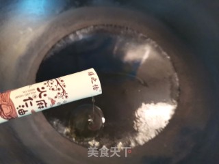 火麻浇汁茼蒿的做法步骤：2