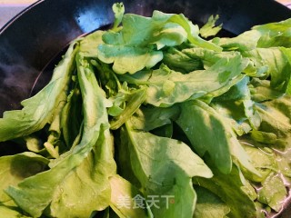 火麻浇汁茼蒿的做法步骤：3