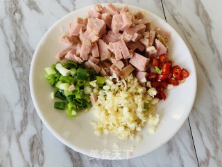 火麻浇汁茼蒿的做法步骤：5