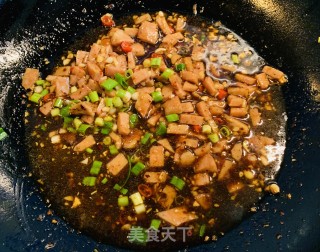 火麻浇汁茼蒿的做法步骤：7