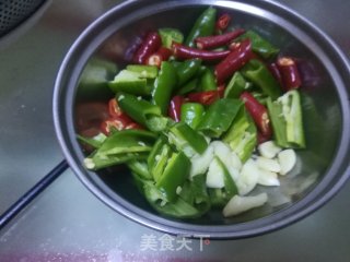 辣炒五花肉的做法步骤：2