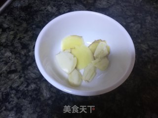 排骨土豆炖豆角的做法步骤：2