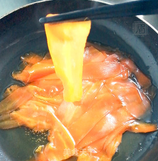 装饰用胡萝卜蜜饯的做法步骤：4