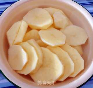 黑胡椒土豆泥的做法步骤：2