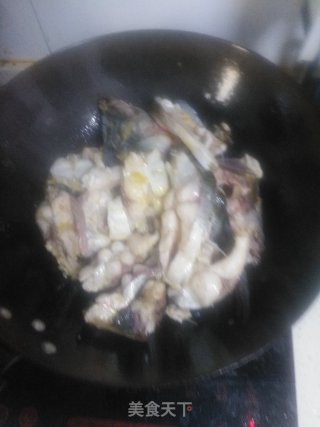 鱼头泡饼的做法步骤：13