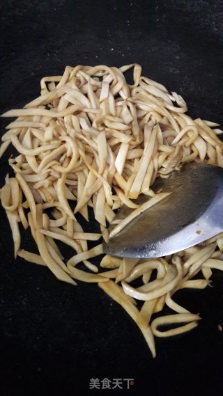 清炒杏鲍菇的做法步骤：6