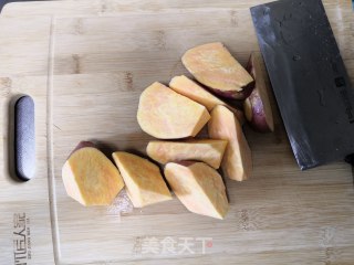 蒸红薯的做法步骤：2