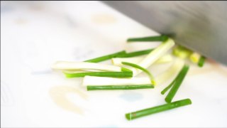 河南特色美食豆角焖面！！！的做法步骤：2