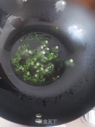 香菇猪肉饺的做法步骤：3