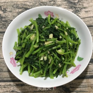 蒜蓉炒茼蒿的做法步骤：8