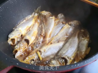 红烧小黄鱼的做法步骤：7