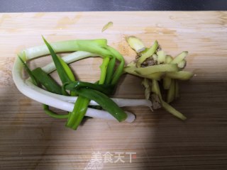 糖醋排骨的做法步骤：6