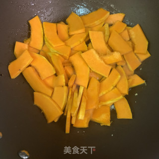 蒜蓉豆豉炒南瓜的做法步骤：5
